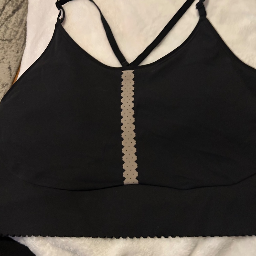 Nike - Picture 4 of 5
